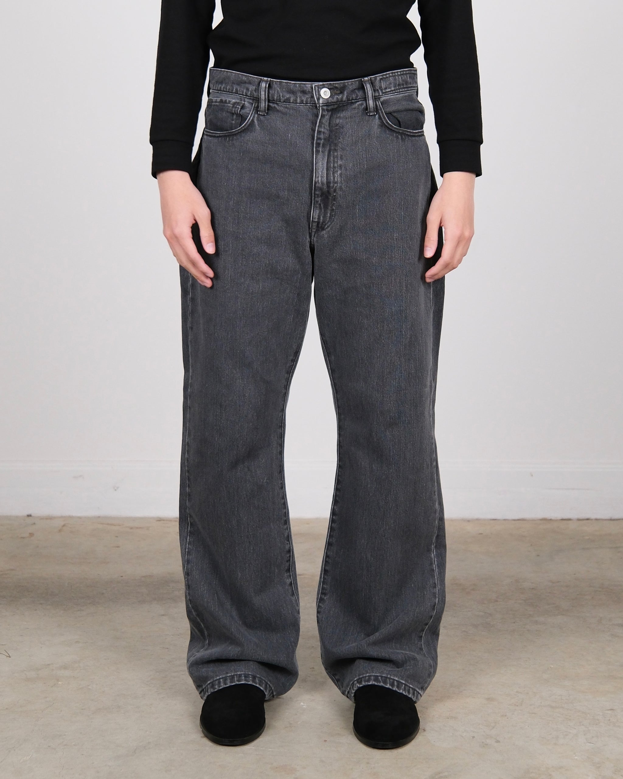 KURO Clothing & Accessories Online – ROOTINE STORE