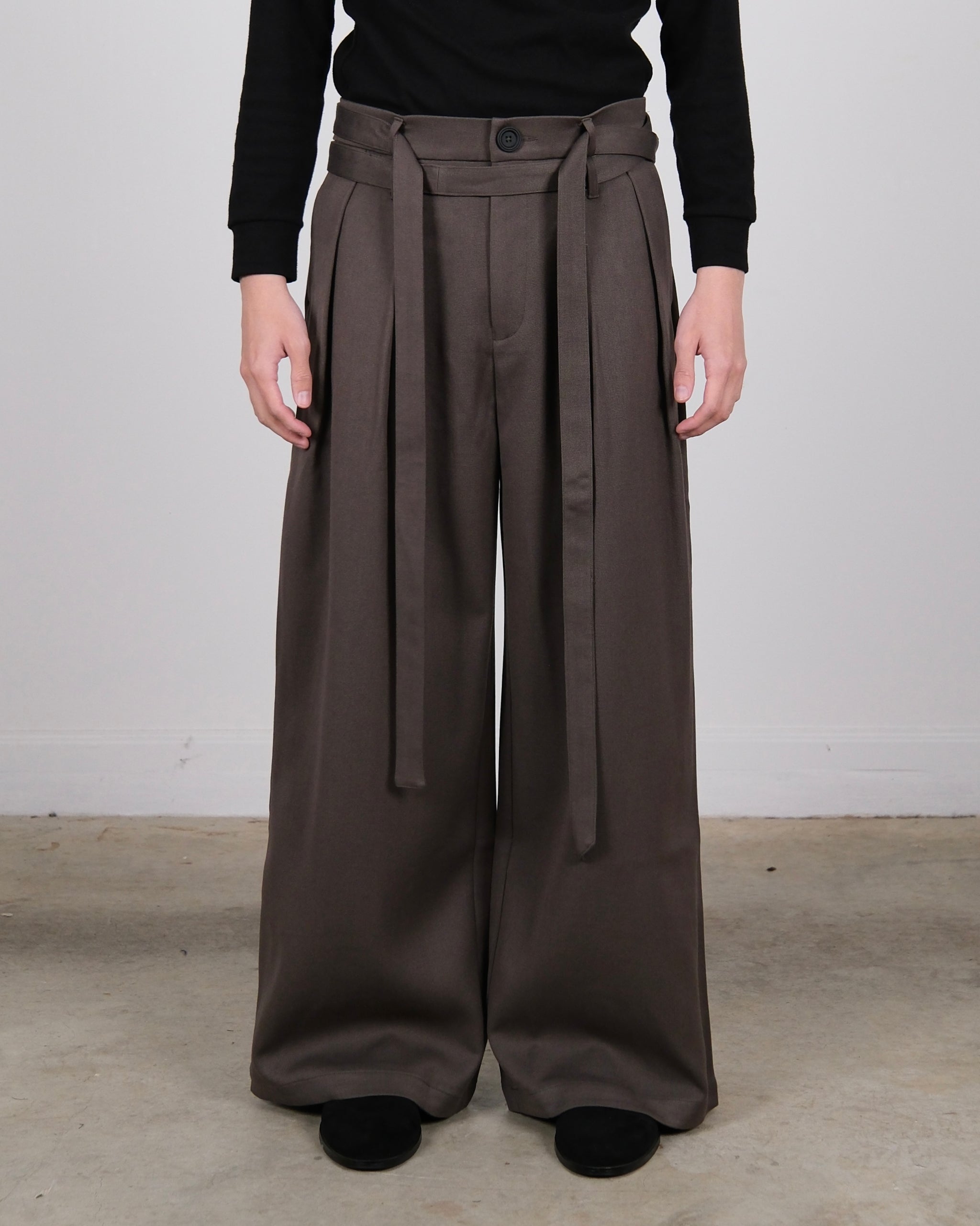 DECESOLO Clothing & Accessories Online – ROOTINE STORE
