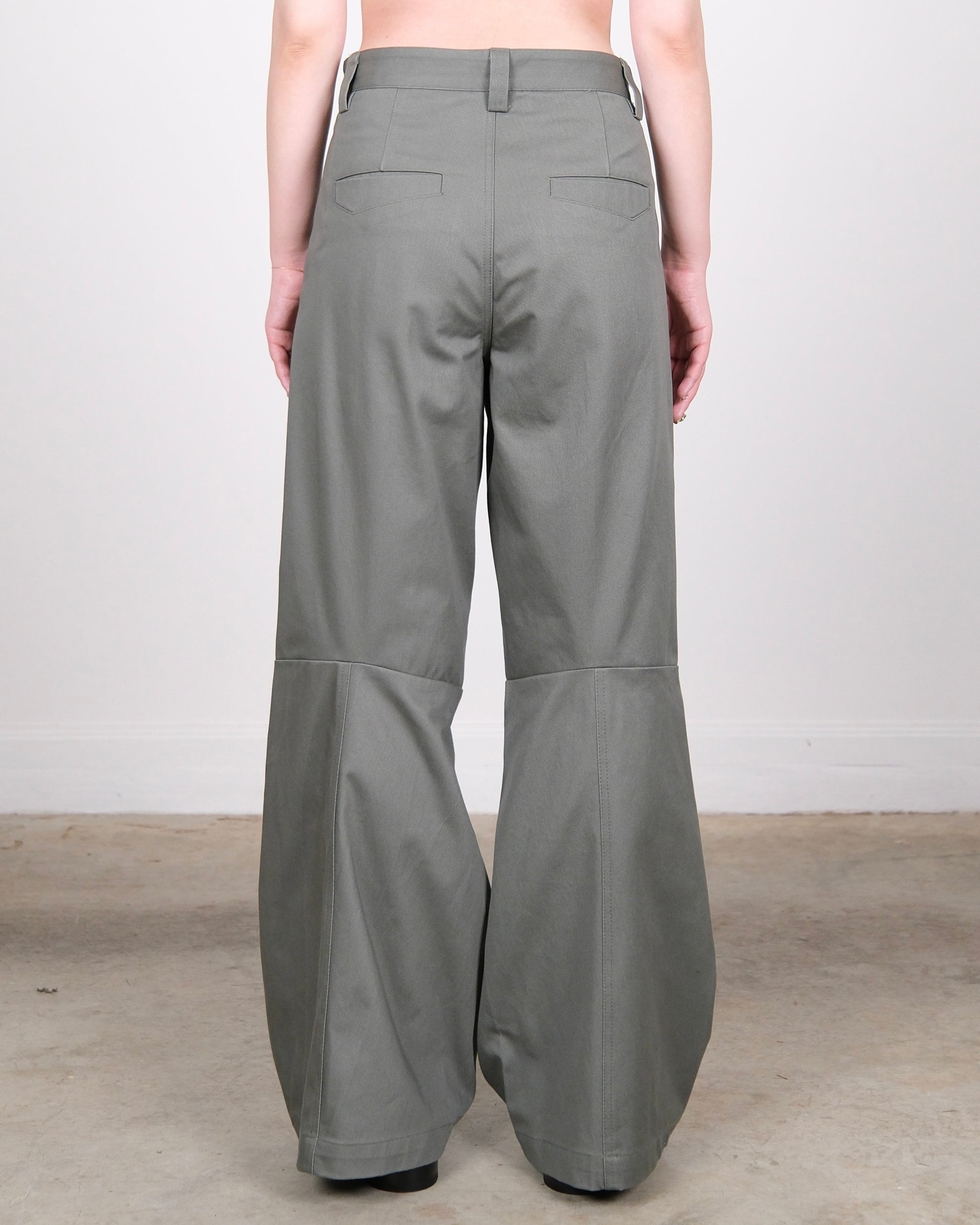 SIMPLE PROJECT Darted Wide Cotton Pants Olive (Unisex) – ROOTINE STORE